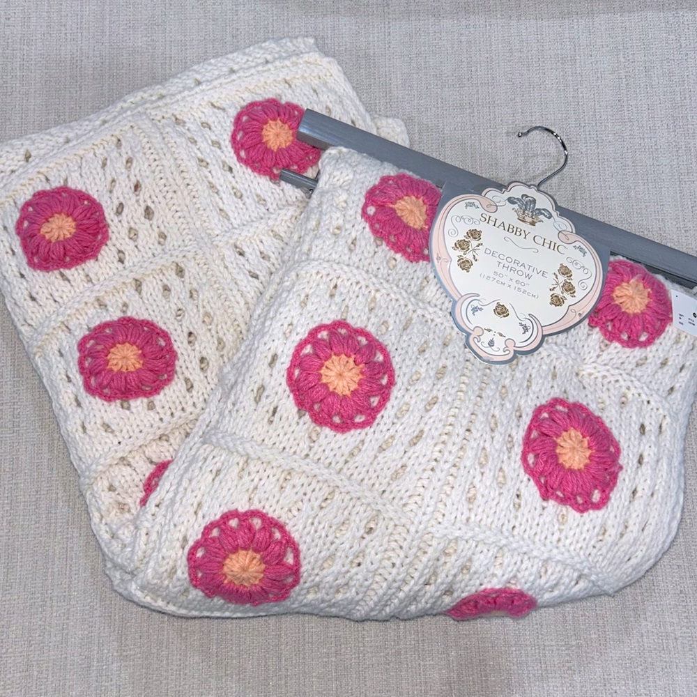 Shabby Chic Knit Spring Flowers Cream Pink Decorative Throw Blanket